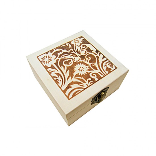 WOODEN BOX WITH FLOWER DESIGN