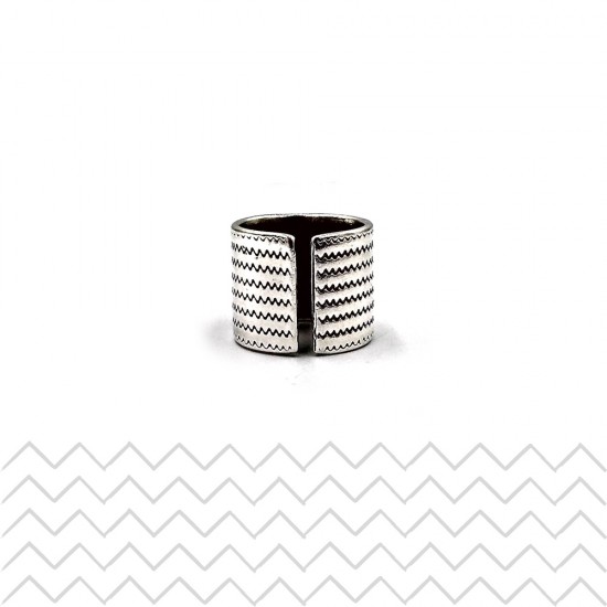 ETHNIC RING WITH CAST AND BLACK ENAMEL SILVER PLATED