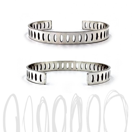 METALLIC BRASS BRACELET WITH OVAL GAPS SILVER PLATED