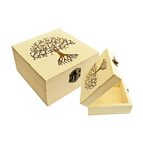 WOODEN SQUARE BOX WITH TREE PYROGRAPHY 9cm