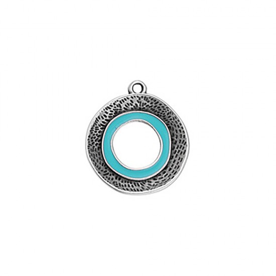 METALLIC CIRCLE PENDANT WITH EMBOSSED PATTERN AND LIGHT BLUE ENAMEL 19,9x22,6mm SILVER PLATED